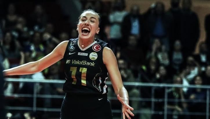 Vakıfbank'ta Sıla Çalışkan kadroda yer almadı
