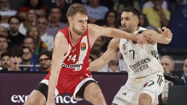 Euroleague'de haftanın MVP'si Sasha Vezenkov oldu!