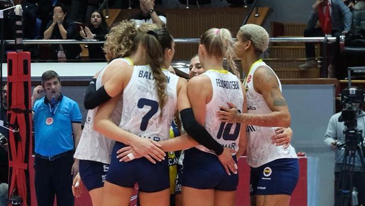 Fenerbahçe Medicana lige galibiyetle başladı