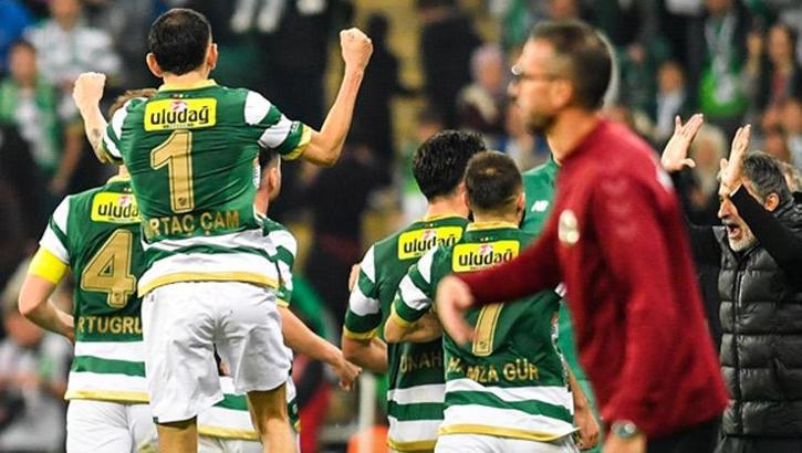 Bursaspor yeni hocasıyla güldü! 3 gollü başlangıç