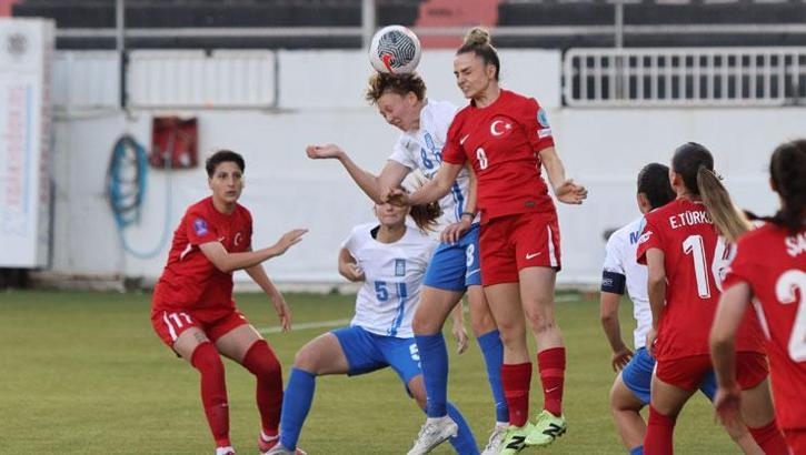 A Milli Kadın Futbol Takımı'nın kadrosu belli oldu