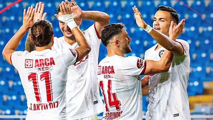 Çorum FK Mersin'e lider gitti lider döndü... Hatayspor - Çorum FK maç sonucu 1-4