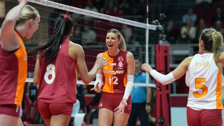 Galatasaray sahasında set vermeden kazandı