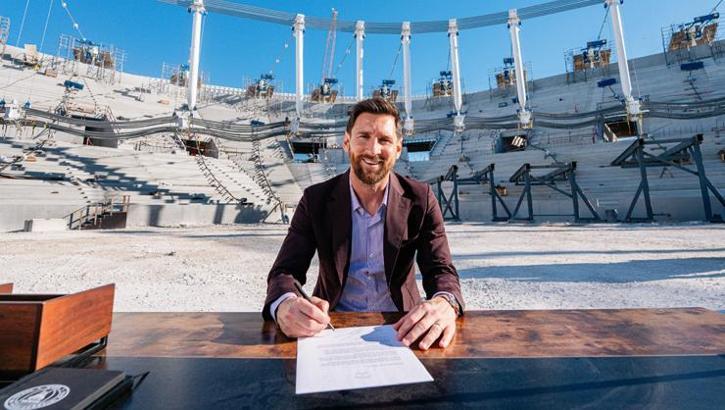 Inter Miami CF signs Leo Messi to contract extension