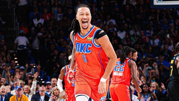 Son şampiyon Thunder sahasında Warriors'ı devirdi