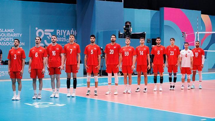 A Milli Erkek Voleybol Takımı'ndan 6. İslami Dayanışma Oyunları gümüş madalya