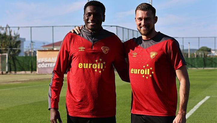 Göztepe'de Lis ve Heliton sevinci