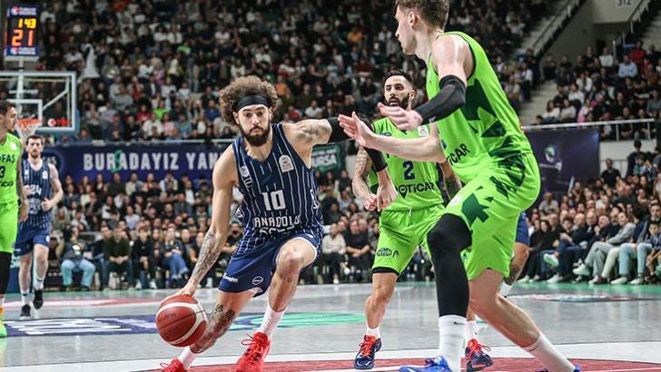 Anadolu Efes'te mağlubiyet serisi 3 maça çıktı! TOFAŞ - Anadolu Efes maç sonucu 86-79