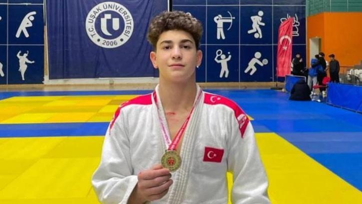 Milli judoculardan 3 madalya birden