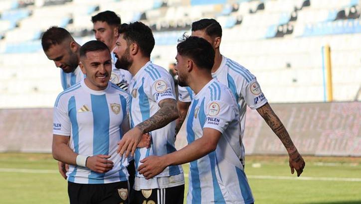 Erzurum FK, İstanbulspor'u farklı mağlup etti