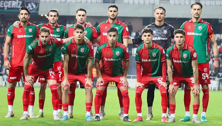 Karşıyaka yenilgisiz devam ediyor