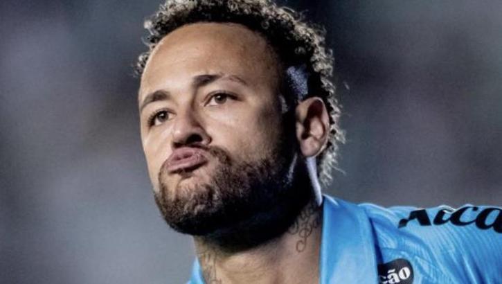 Neymar Fires Santos Forward with Crucial Hat-Trick