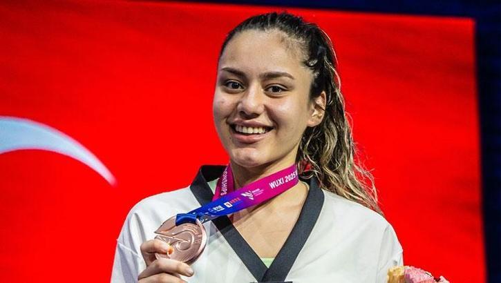 Milli sporcular Sude Yaren Uzunçavdar ve Hamza Osman Aydoğan'dan altın madalya