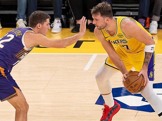 NBA injury scare: Star forward sidelined as playoff race intensifies