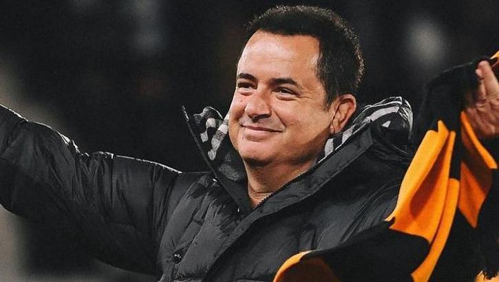 Hull City, Wrexham'ın 9 maçlık serisine son verdi