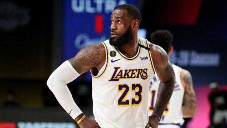 What Number Does LeBron James Wear? The Meaning Behind His Jersey Numbers