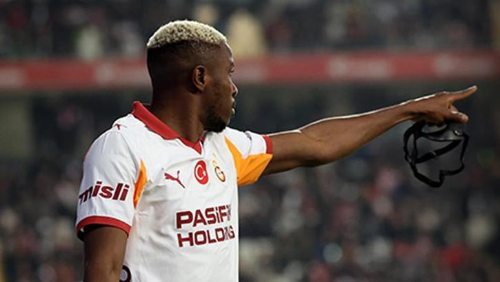 Antalya'da Victor Osimhen imzası! Önce kaçırdı sonra attı