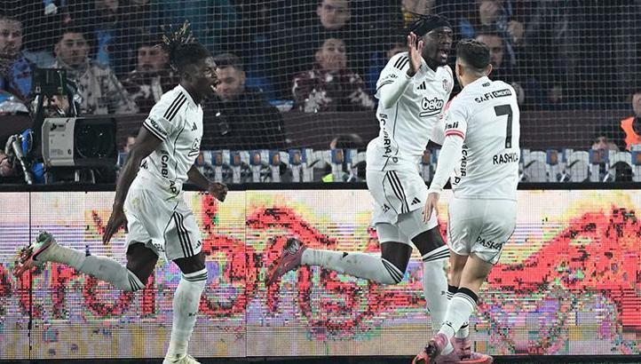 Beşiktaşlı Abraham açılış golünü attı!