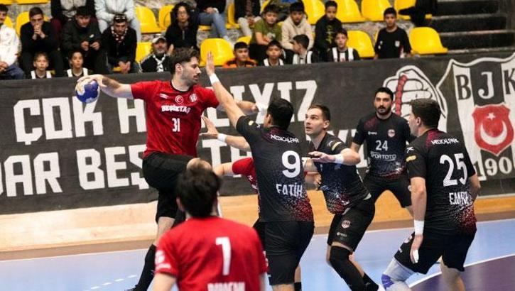 Beşiktaş deplasmanda rahat kazandı