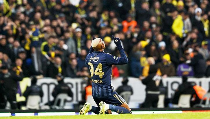 Anderson Talisca has turned on the 'Alex' mode! He didn't spare Eyüpspor either...