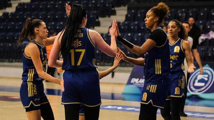 Fenerbahçe Opet yeni yıla 11 maçta 11 galibiyetle girdi