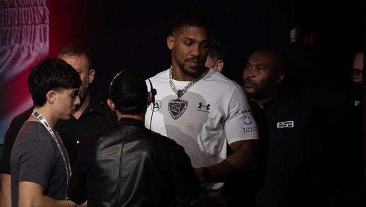 Anthony Joshua was in a car accident in Nigeria! 2 people lost their lives