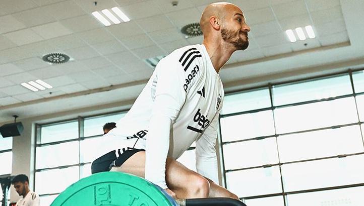 Beşiktaş'ta devre arası hazırlıkları sürüyor