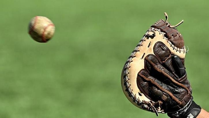 What Is a Fielder’s Choice in Baseball? Simple Explanation with Examples