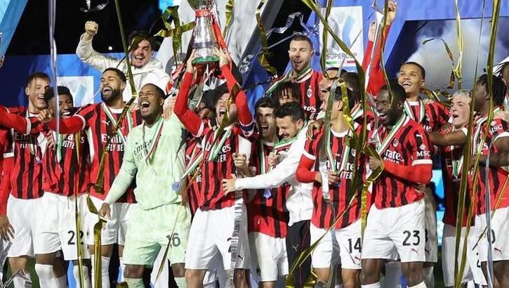 CANLI | Dünyaca ünlü yıldız, İstanbul devine imza atıyor! Transferde son dakika...