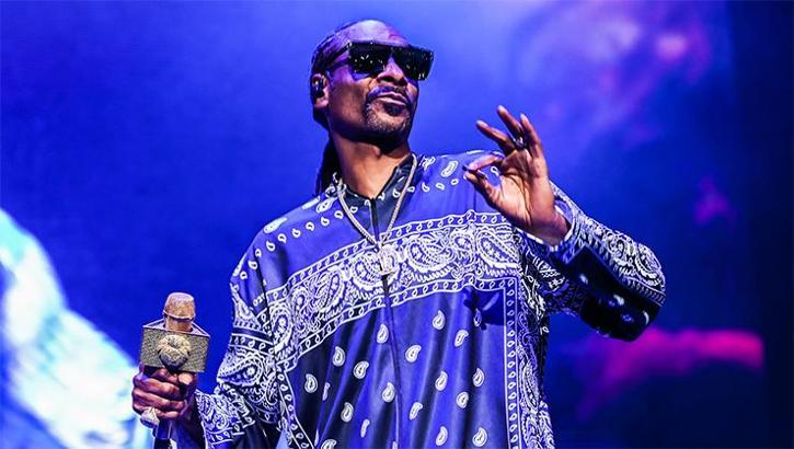 Inside the Wild New World of Sports Memorabilia: From Snoop Blunts to Game-Day Grass