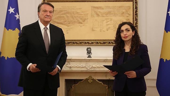 Hasan Arat, Kosova Cumhurbaşkanlığı Onur Nişanı ile ödüllendirildi