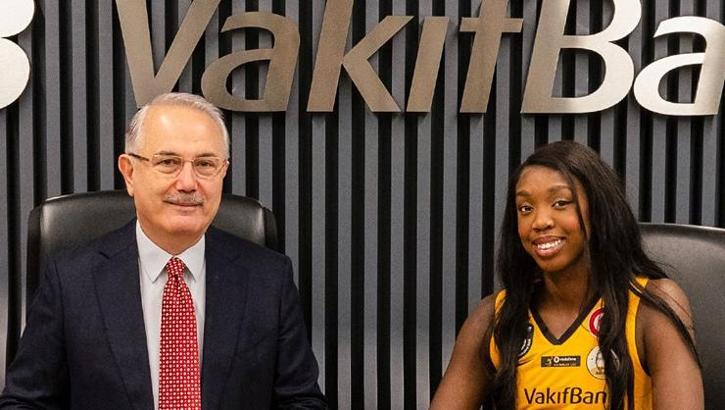 Adhuoljok Malual resmen Vakıfbank'ta