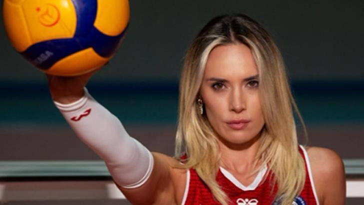 Voleybolcu Derya Çayırgan gözaltına alındı