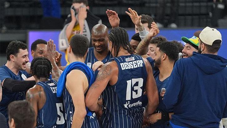 CANLI| Anadolu Efes - Baskonia (EuroLeague 22. hafta karşılaşması)