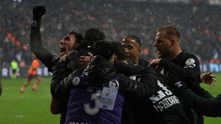 Kocaelispor - Trabzonspor maçı canlı anlatım - Maç kadrosu, skoru ve istatistikleri (Trendyol Süper Lig)