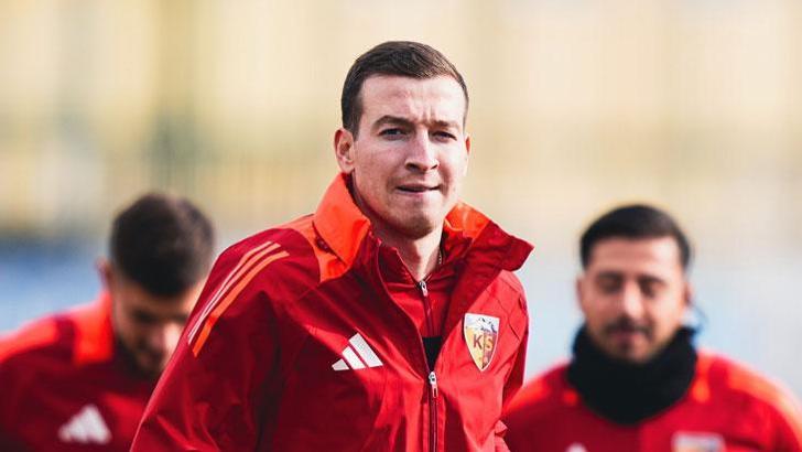 Kayserispor'un yeni transferi Denis Makarov ilk antrenmanına çıktı
