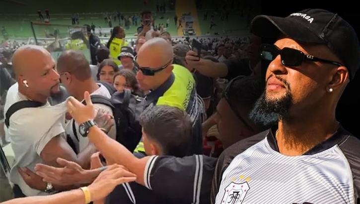 Corinthians taraftarından Felipe Melo'ya saldırı!