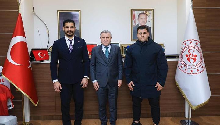 Taha Akgül ve Rıza Kayaalp, Bakan Osman Aşkın Bak'ı ziyaret etti