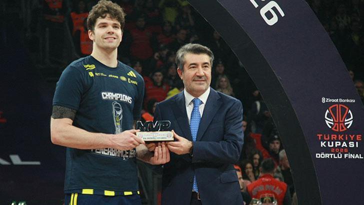 Tarık Biberovic Türkiye Kupası finaline 'double-double'la damga vurdu
