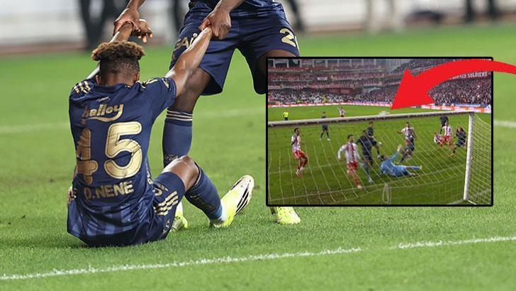 Dorgeles Nene altıpastan üst direğe nişanladı! Antalya'da dramatik son...
