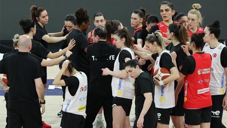 A Milli Kadın Basketbol Takımı'nda tek hedef: Dünya kupası | 'Burası gerçekten çok akıllı bir ülke'