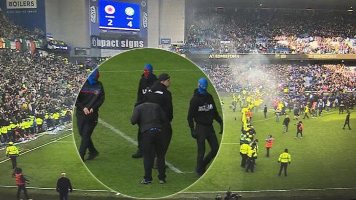Rangers - Celtic derbisinde holiganlardan maskeli saha işgali! Korku dolu anlar...