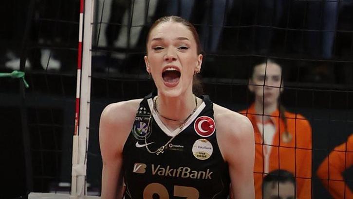 VakıfBank deplasmanda set vermeden kazandı