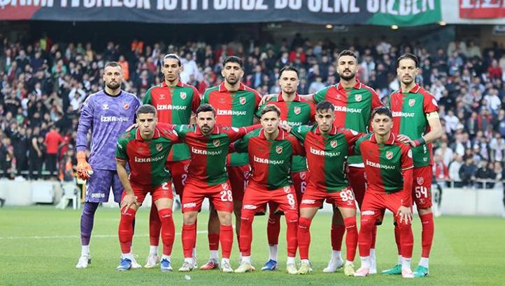 Karşıyaka sezonu İzmir'de bitirecek