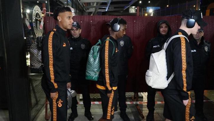 Galatasaray kafilesi Trabzon'da