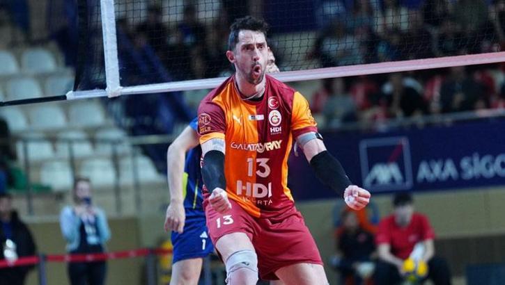 Galatasaray derbide Fenerbahçe'yi devirdi! Finale yükseldi