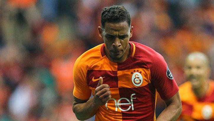 Galatasaray'ın eski yıldızı Fernando, futbolu bıraktı