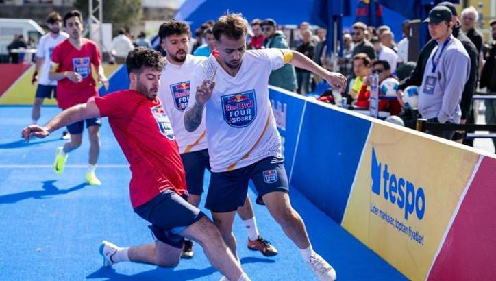 Red Bull Four 2 Score Sokak Futbolu Turnuvası’nın Türkiye Finali İzmir’de yapıldı