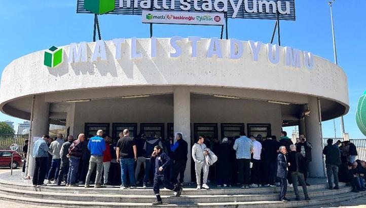Bursaspor'da satışa sunulan 39 bin kombine tükendi