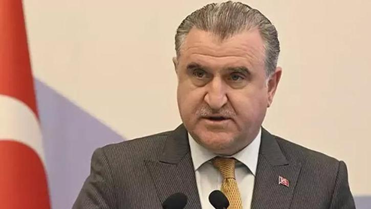Bakan Osman Aşkın Bak'tan Milli Güreşçi Rıza Kayaalp’e tebrik